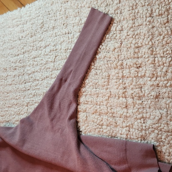 Ash & antler mauve mockneck  drop shoulder batwing sleeves - Picture 2 of 8